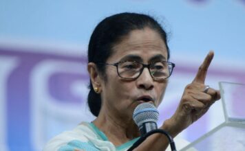 ममता बनर्जी ने ईस्ट-वेस्ट मेट्रो कॉरिडोर के उद्घाटन समारोह में आमंत्रित नहीं किए जाने पर एतराज जताया