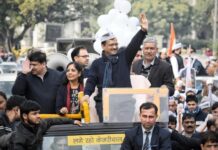 हनुमान जी हमें सही रास्ता दिखाते रहें ताकि हम सेवा करते रहें-अरविंद केजरीवाल