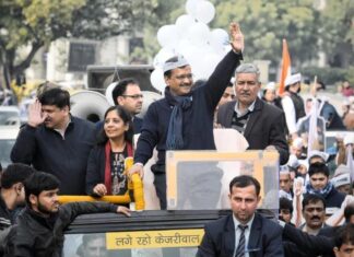 हनुमान जी हमें सही रास्ता दिखाते रहें ताकि हम सेवा करते रहें-अरविंद केजरीवाल