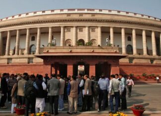 राष्ट्रीय स्तर पर एनआरसी लाने के बारे में अभी तक कोई निर्णय नहीं हुआ, हंगामे की वजह से उच्च सदन में शून्यकाल और प्रश्नकाल नहीं हो पाया