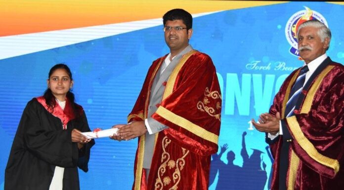 शिक्षा के साथ-साथ खेल व अन्य सांस्कृतिक गतिविधियों में भी बढ़ चढ़कर भाग लें विद्यार्थी – दुष्यंत चौटाला