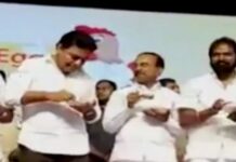 मुर्गे से कोरोना वायरस होने का बात फैली तो तेलंगाना के मंत्रियों ने स्टेज पर खाया चिकन