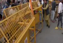 दो गुट में बंटे प्रदर्शनकारी, 70 दिन बाद कालिंदी कुंज से 9 नंबर रास्ता नोएडा के लिए खुला