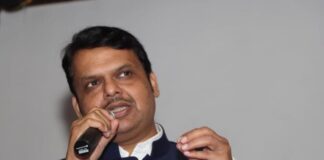 महाराष्ट्र के पूर्व मुख्यमंत्री फडणवीस अधिक दिनों तक पूर्व मुख्यमंत्री नहीं रहेंगे-भैय्याजी जोशी