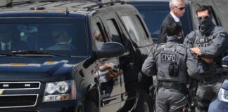 ट्रंप के सुरक्षाकर्मी अपने साथ ला रहे हैं हथकड़ी, भारत में इस पर लगा है बैन