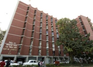 शाहीन बाग के लोगों को बिरयानी खिलाने वाले बयान पर योगी आदित्यनाथ को चुनाव आयोग ने जारी किया नोटिस