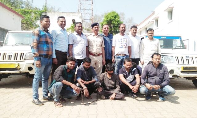 करनाल में वाहन हरियाणा पुलिस द्वारा चोर गिरोह का भंडाफोड़, पांच लोगों की गिरफ्तारी