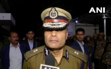 .दिल्ली दंगों के बीच दिल्ली पुलिस आयुक्त अमूल्य पटनायक की कल विदाई