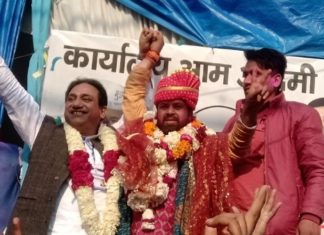 लगातार तीसरी बार बना MLA,IAS बनने का सपना लेकर दिल्ली आया था