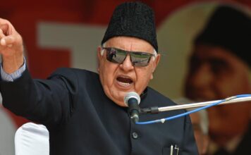 नेशनल कांफ्रेंस के अध्यक्ष फारूक अब्दुल्ला प्रवर्तन निदेशालय (ईडी) के समक्ष हुए पेश