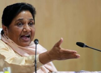 मायावती ने 7 बागी विधायकों को निलंबित किया