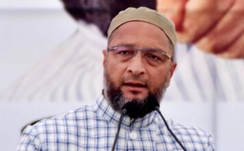 बिहार में PM की रैली पर ओवैसी का निशाना- दो घोड़ों पर सवार हैं पीएम-ओवैसी
