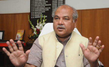 किसानों के साथ चर्चा के बाद कृषि मंत्री ने कहा, ज्यादातर बिंदुओं पर बनी सहमति, शनिवार दोपहर 2 बजे फिर होगी बैठक