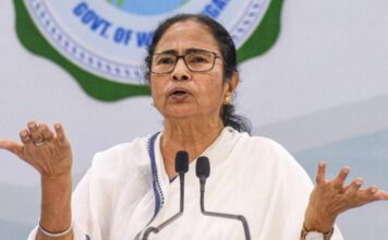 ममता का शाह से सवाल, ‘हाथरस मामले पर चुप क्यों थे’